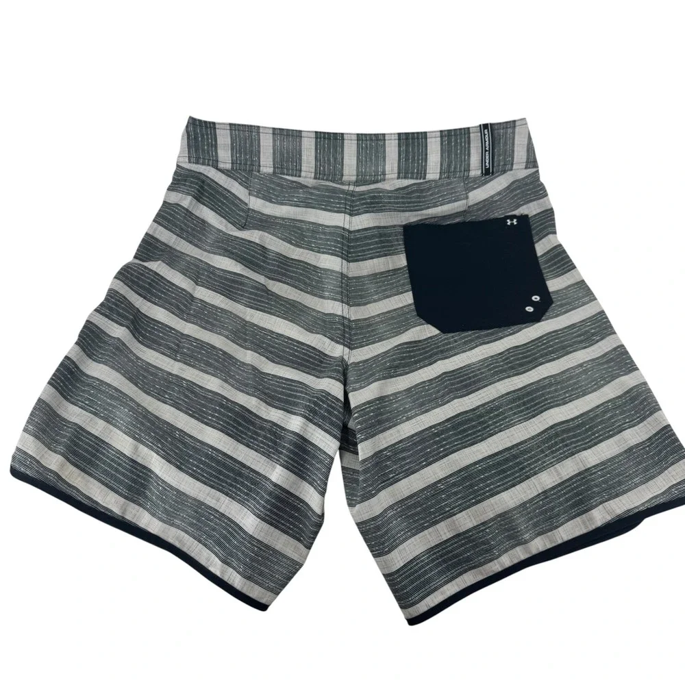 Under Armour HeatGear Mens Striped Board Shorts Grey White Swim Trunks Size 34